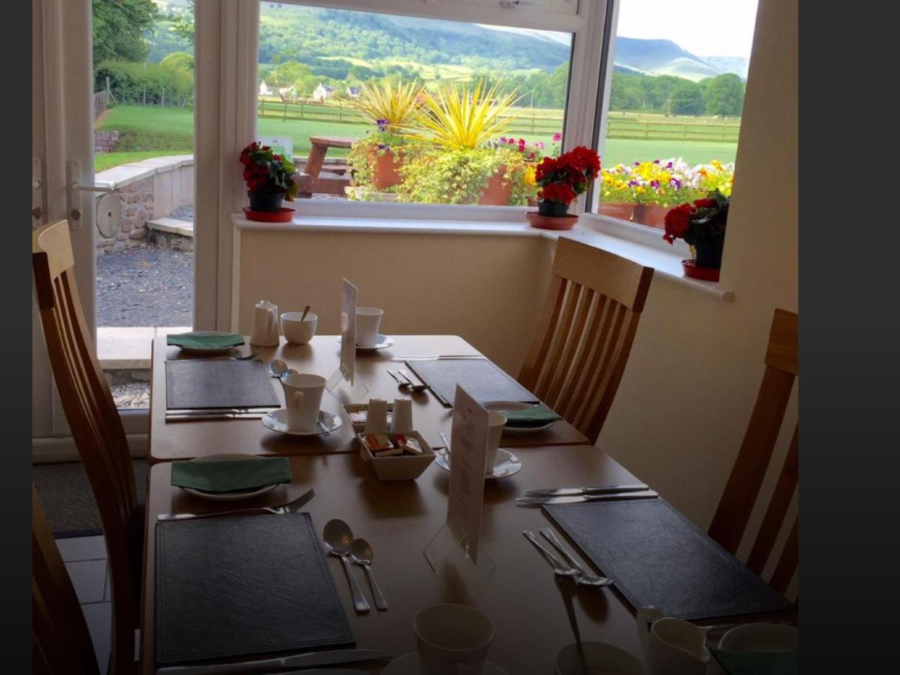 The Lodge Brecon B&B Экстерьер фото